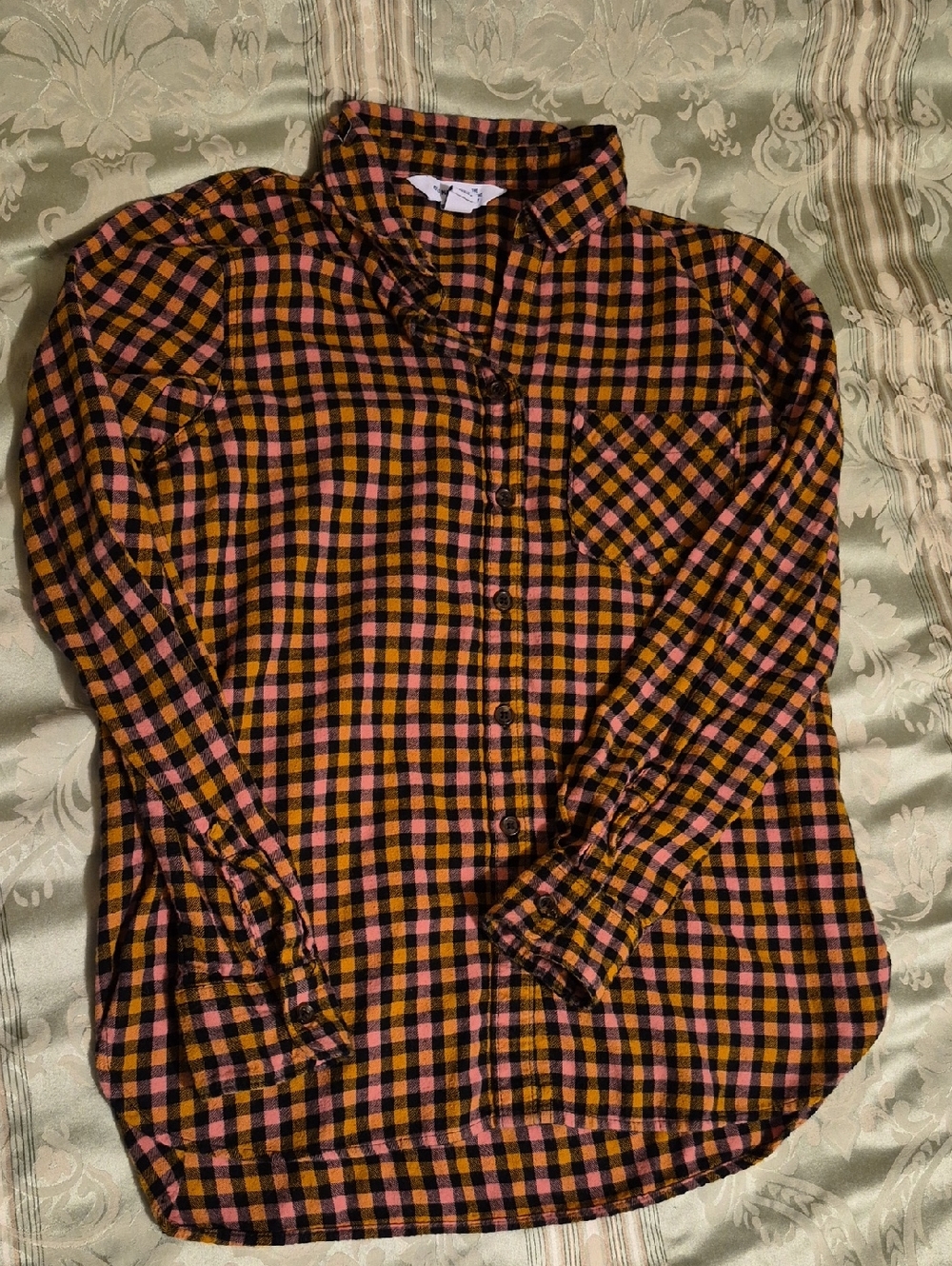 Old Navy Black, Mustard & Pink Plaid Button-Up